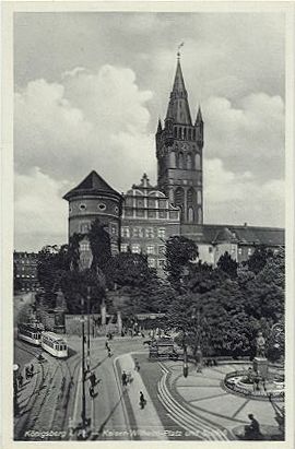 Der Kaiser-Wilhelm-Platz mit Blick auf das Schloß